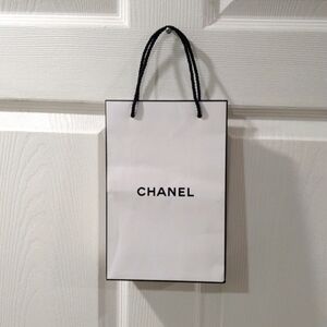 Authentic CHANEL White Small Paper Gift Bag – Luxury Shopping Bag, 6.25x9.5x3"